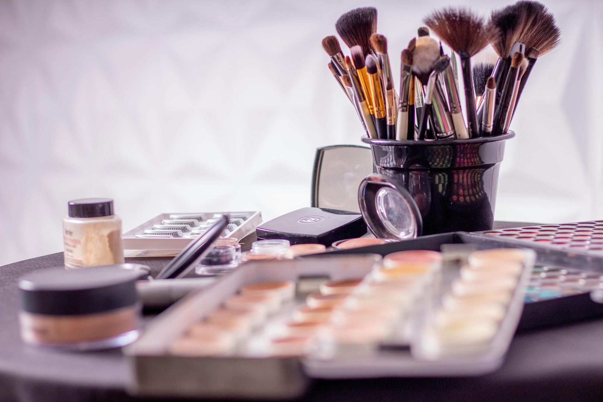 How to Find Beauty Products on a Budget: Beauty Without Breaking the Bank